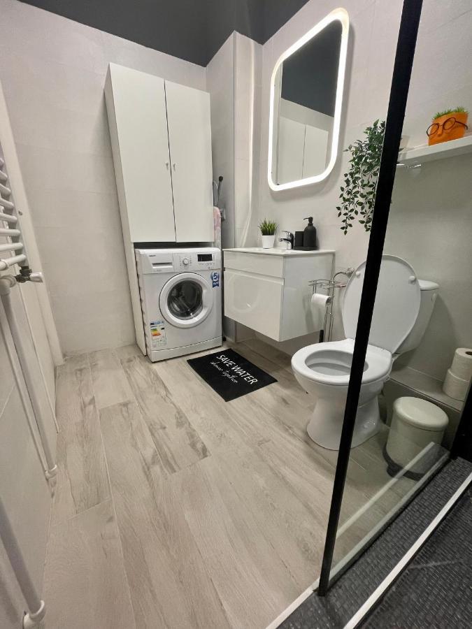 Calea Victoriei Studio By Magic Apartments Bukarest Eksteriør billede
