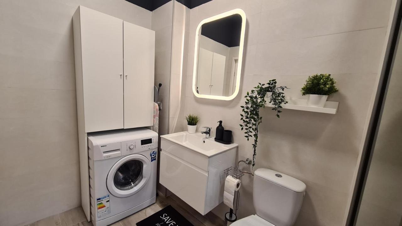 Calea Victoriei Studio By Magic Apartments Bukarest Eksteriør billede